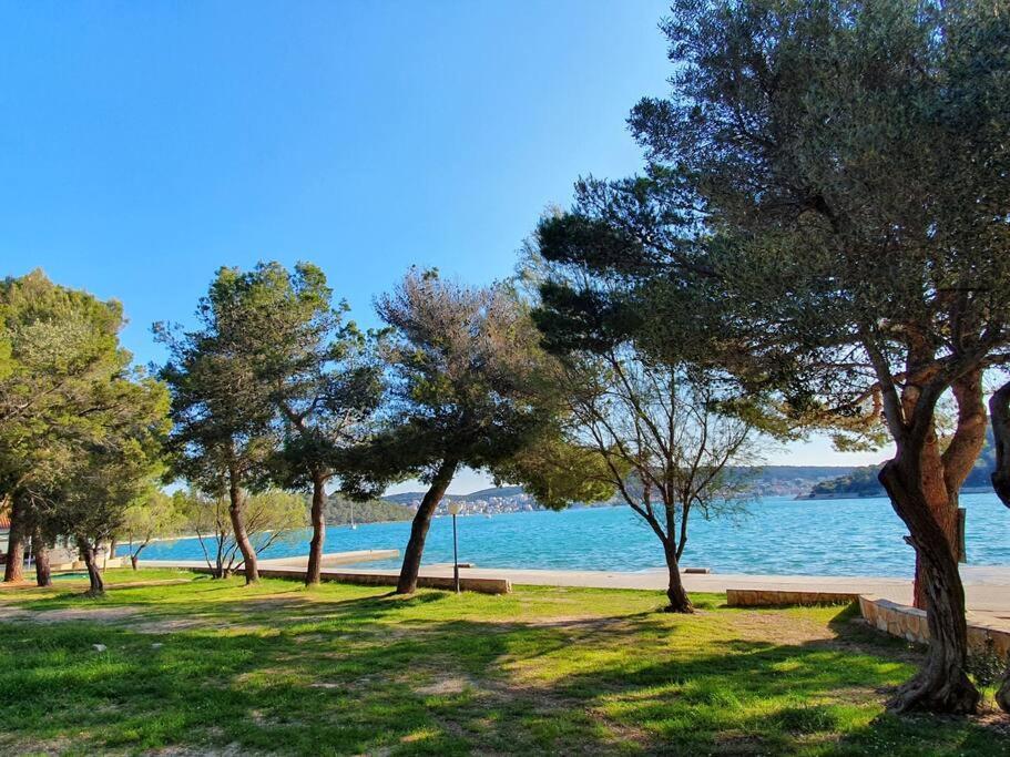 Mobilheim Andrea Wunderschoene Ferienwohnung Direkt Am Meer イェゼラ エクステリア 写真