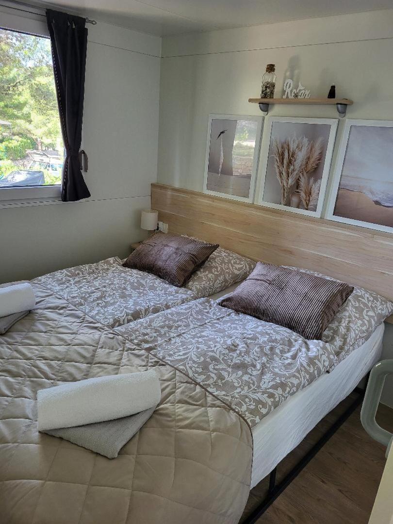 Mobilheim Andrea Wunderschoene Ferienwohnung Direkt Am Meer イェゼラ エクステリア 写真